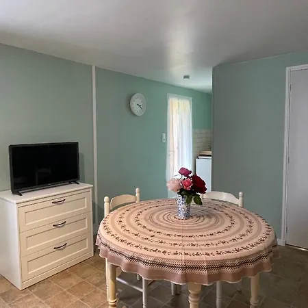 Bed and breakfast Chambre Independante 3*