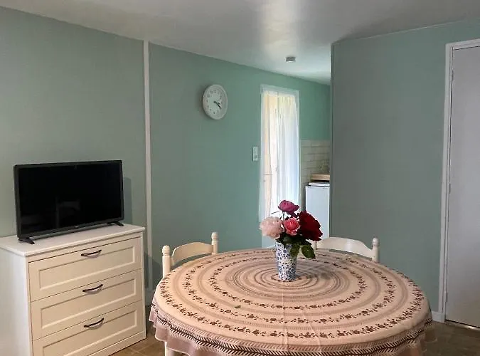 Bed and breakfast Chambre Independante 3*